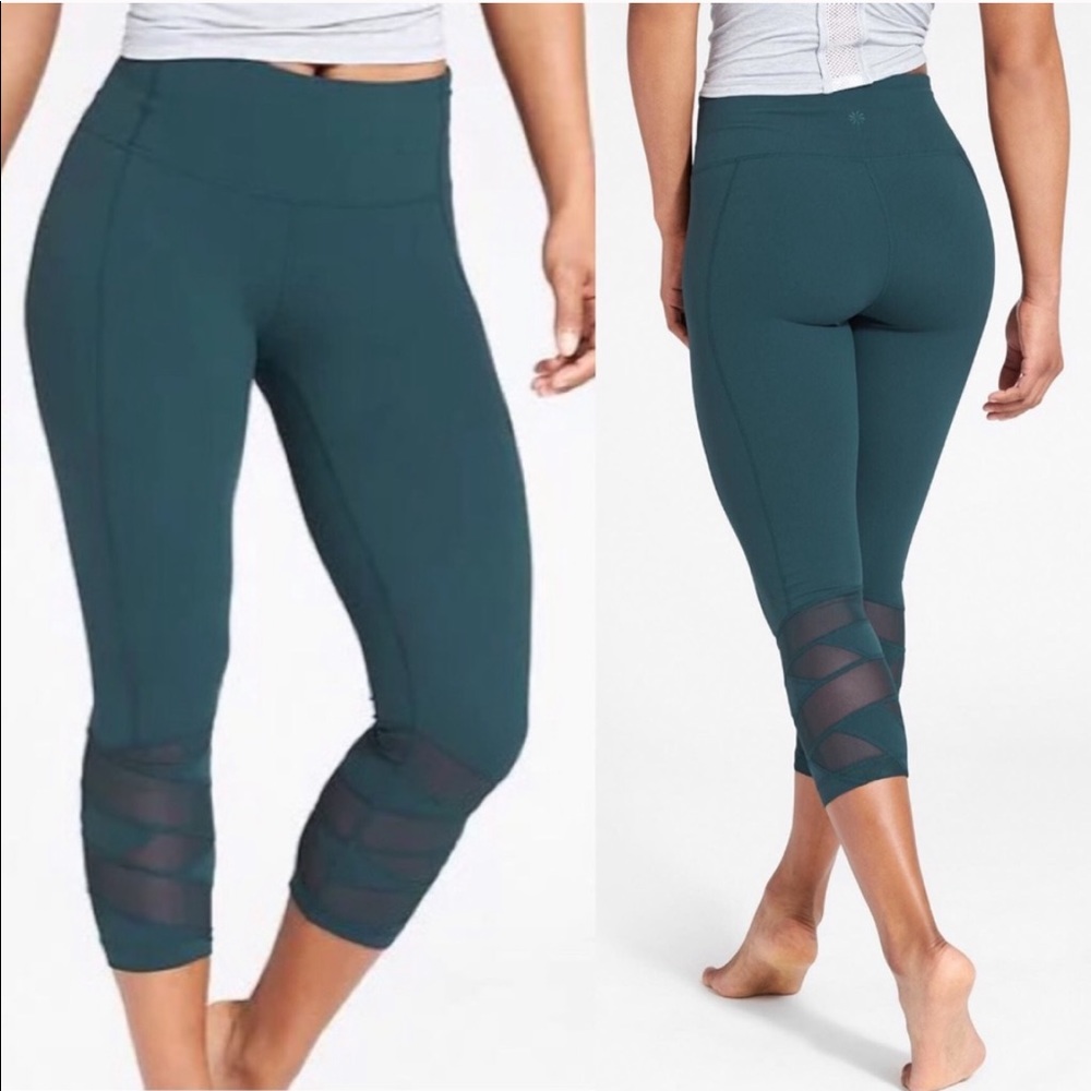 Athleta Mantra Teal Capri Mesh Detail Medium